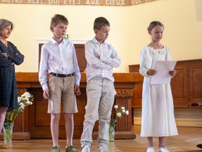 2024 1e communion 9h (19)